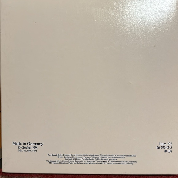 MJ Hummel #292 “Meditation” Plate Porcelain Collectible - Picture 7 of 7